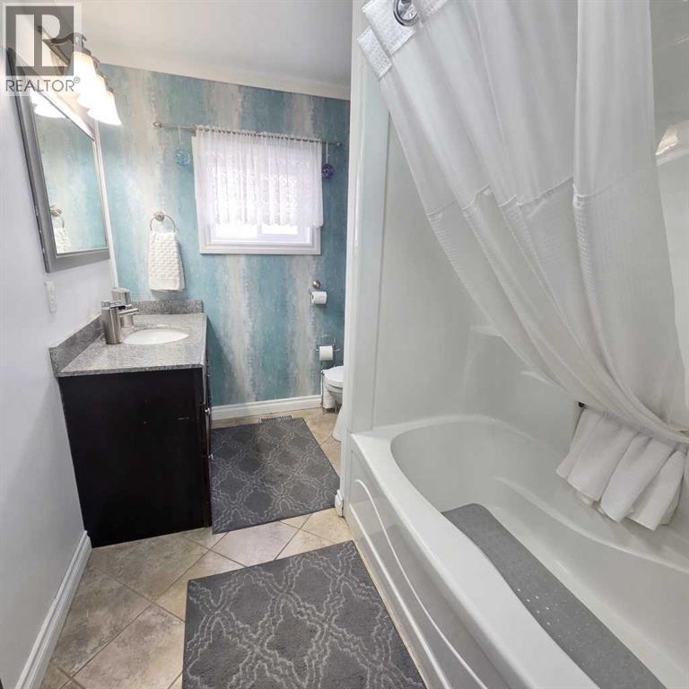 5015 8 Avenue Property Photo 17