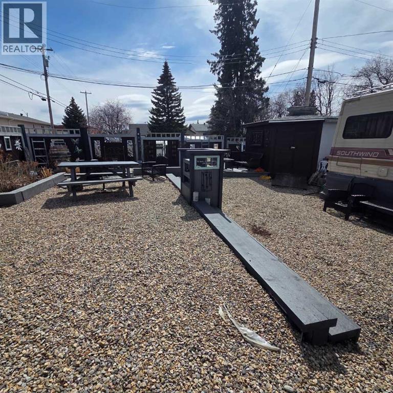 5015 8 Avenue Property Photo 39