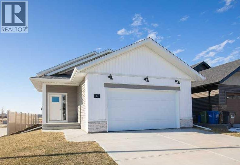 4 Emmett Crescent Property Photo 1