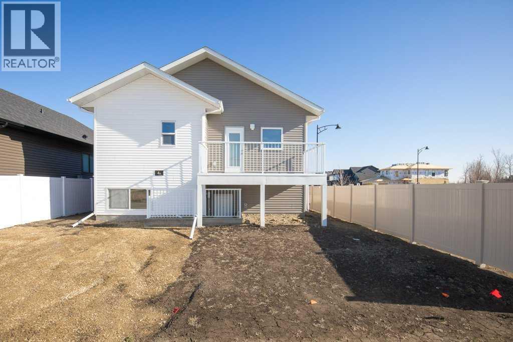 4 Emmett Crescent Property Photo 4