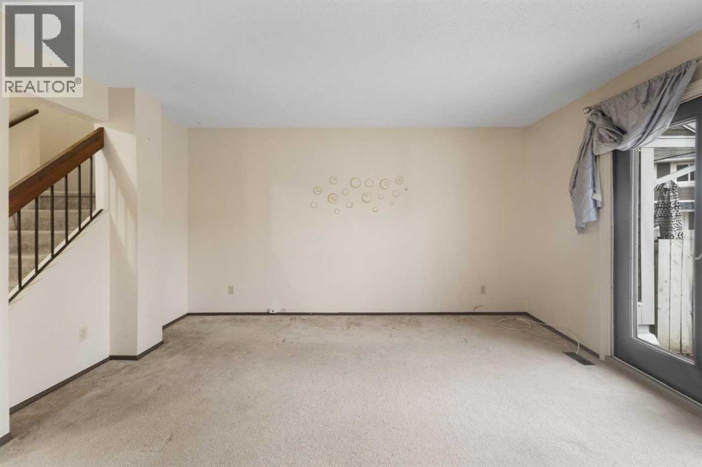 355 Georgian Villas Property Photo 9