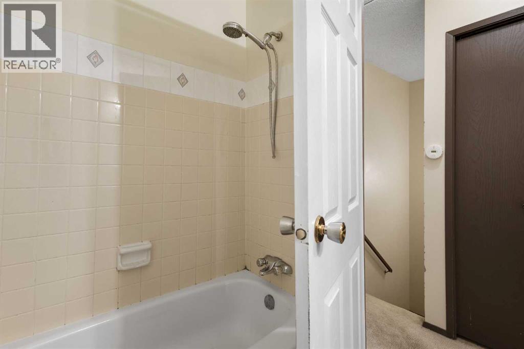 355 Georgian Villas Property Photo 14