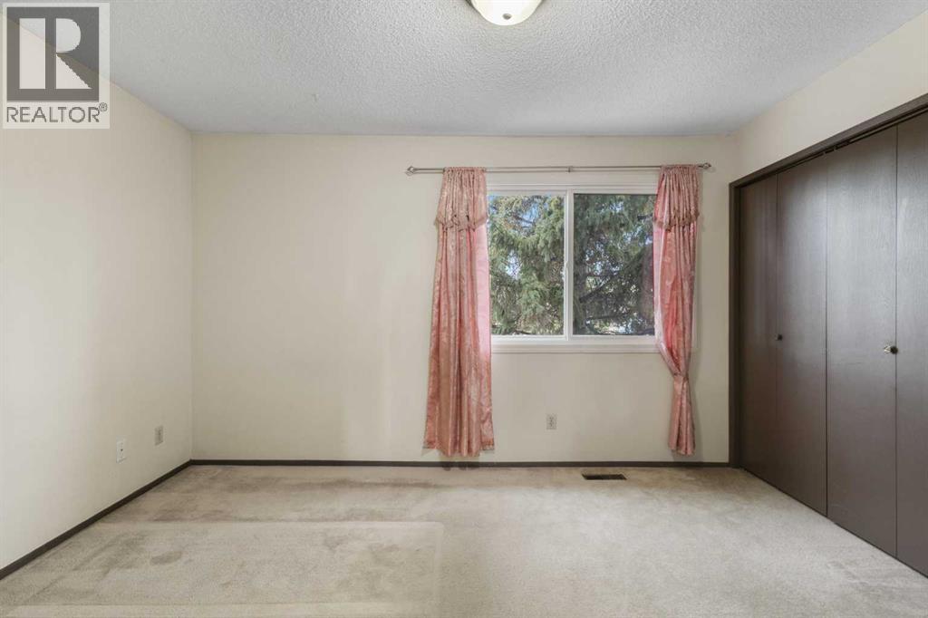 355 Georgian Villas Property Photo 20