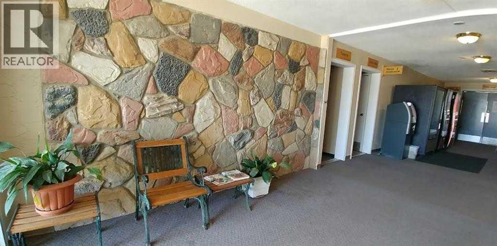 5101 Railway Avenue Property Photo 4