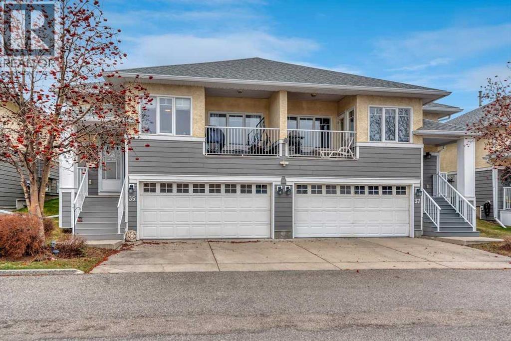 72 Millside Drive Southwest Property Photo 2