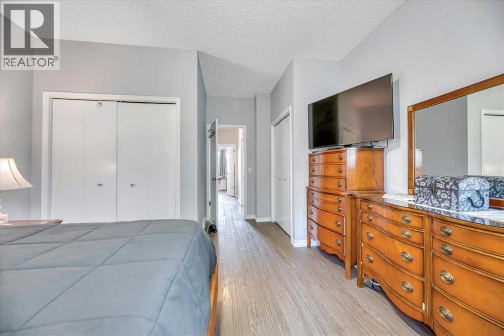 72 Millside Drive Southwest Property Photo 23