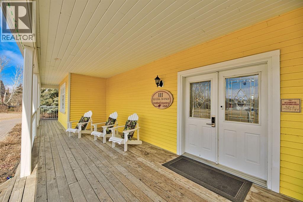 111 Severn Avenue Property Photo 4