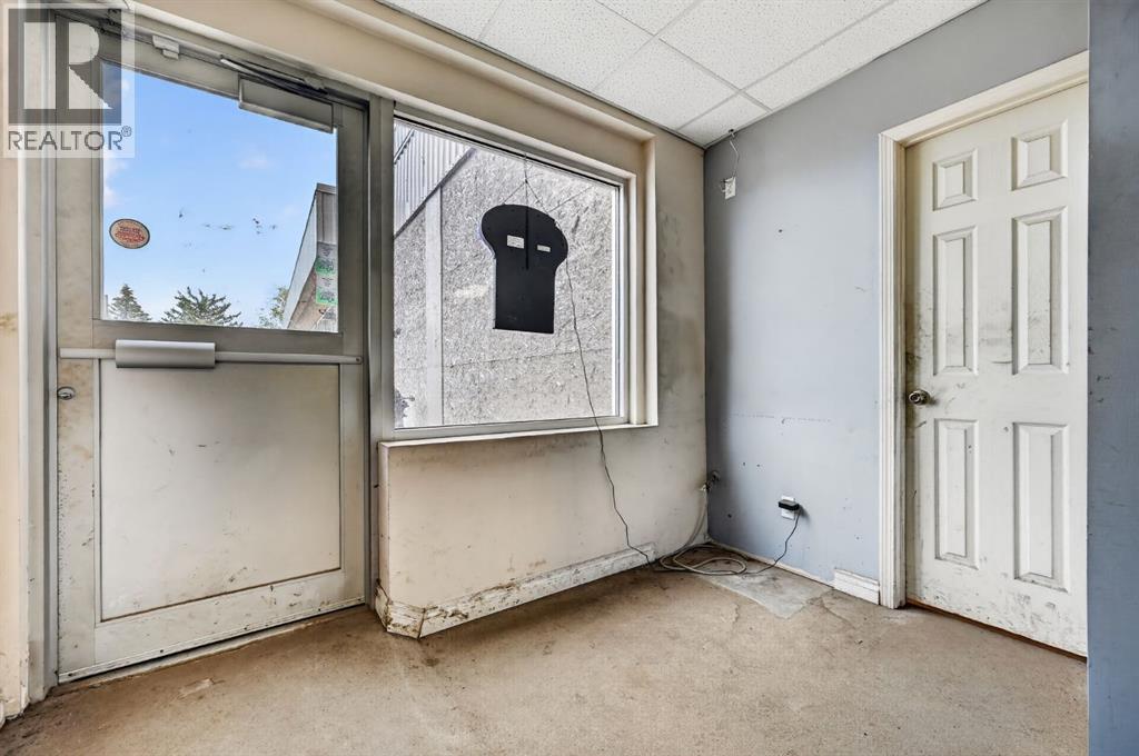 5115 1 Street W Property Photo 30
