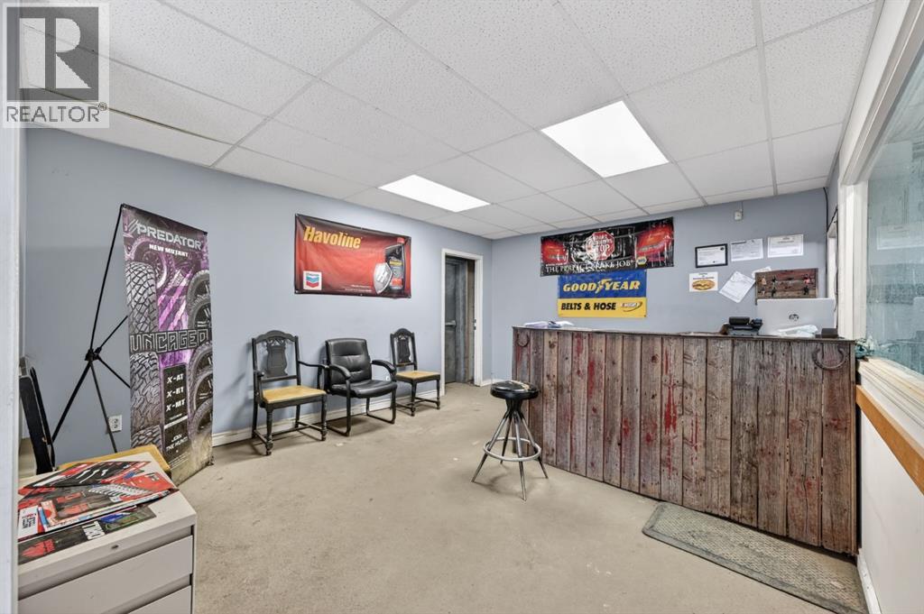 5115 1 Street W Property Photo 31