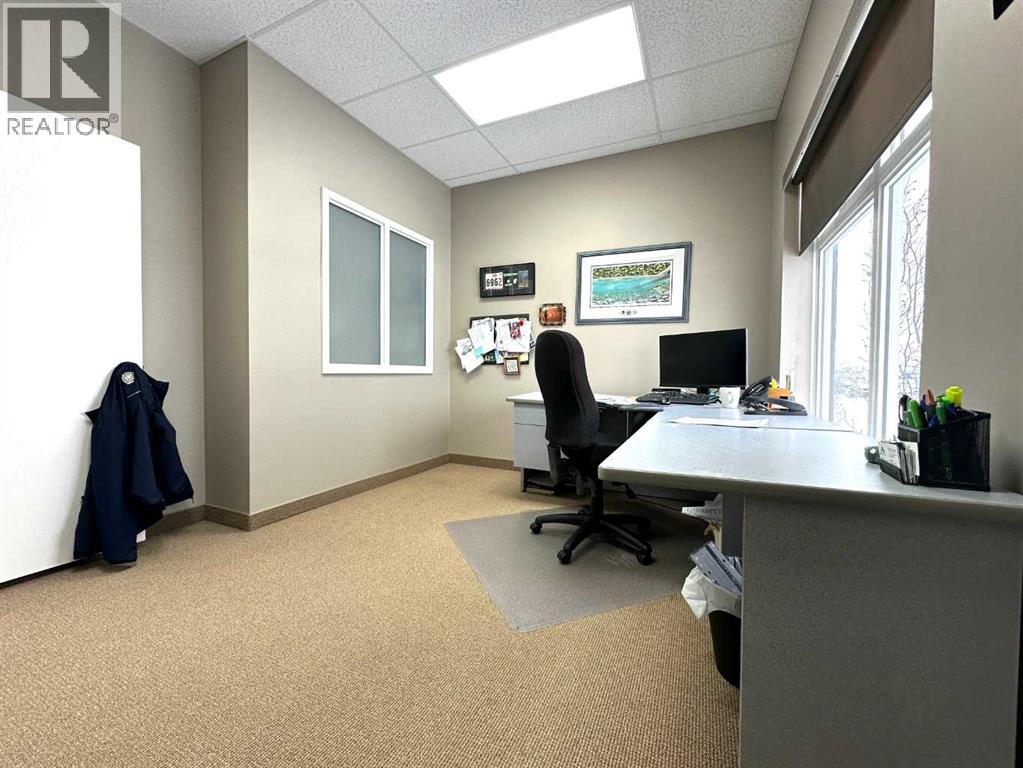 10055 120 Avenue Property Photo 11