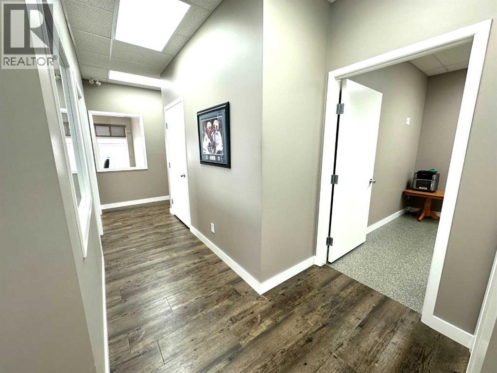 10055 120 Avenue Property Photo 14
