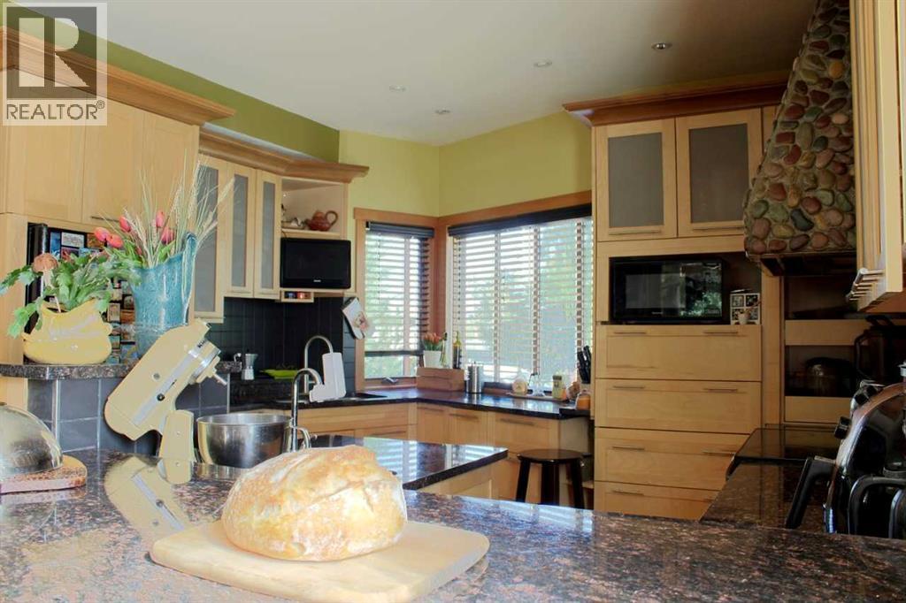 4643 29 Avenue Nw Property Photo 31