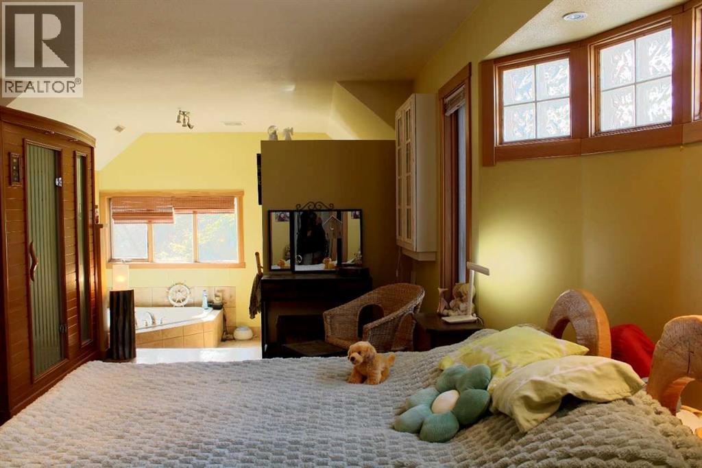 4643 29 Avenue Nw Property Photo 39