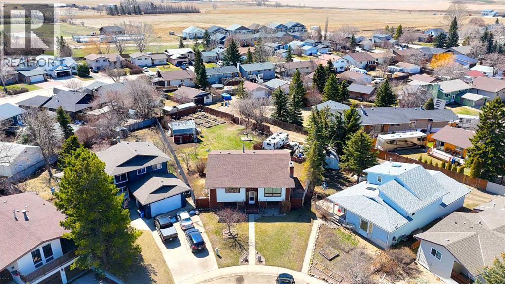 640 Mcculloch Crescent Property Photo 2