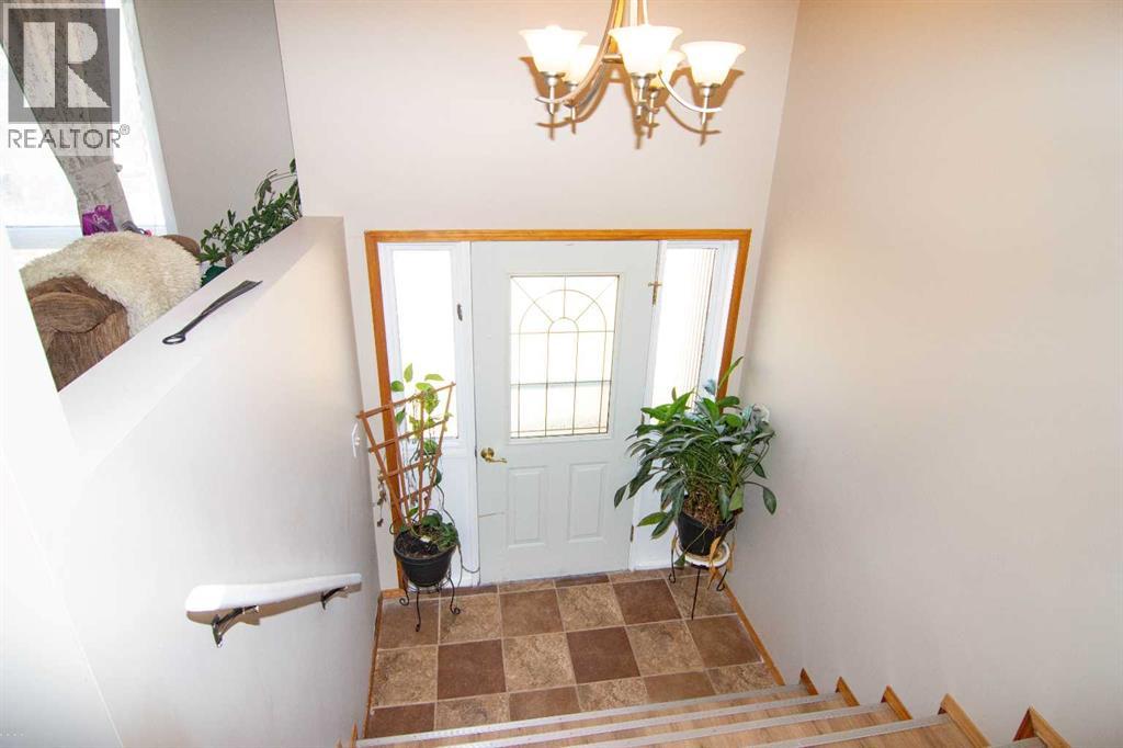 640 Mcculloch Crescent Property Photo 6