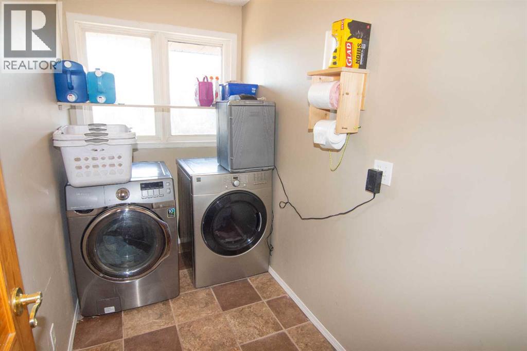640 Mcculloch Crescent Property Photo 12
