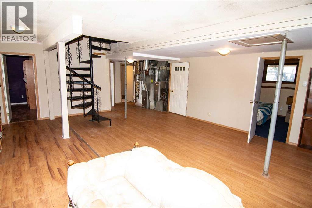 640 Mcculloch Crescent Property Photo 22