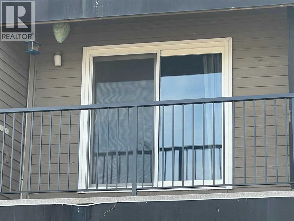 5611 10 Avenue Property Photo 2