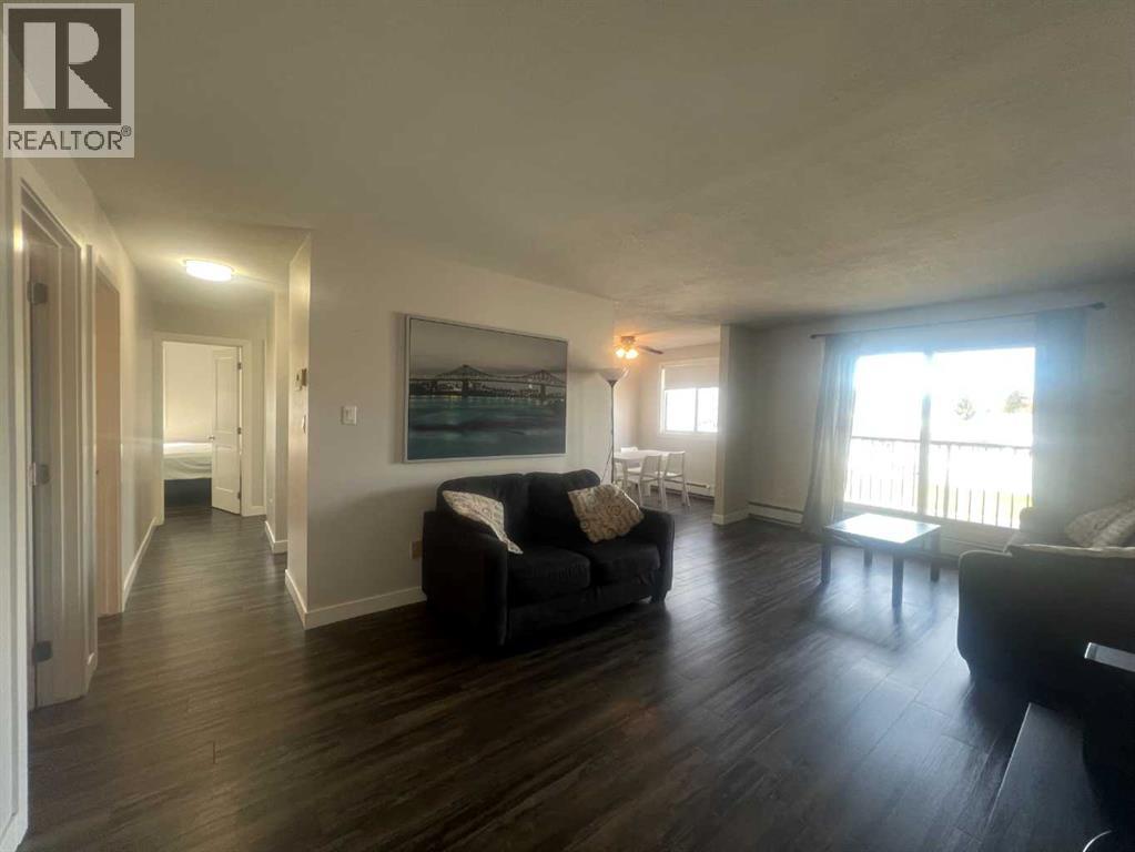 5611 10 Avenue Property Photo 11