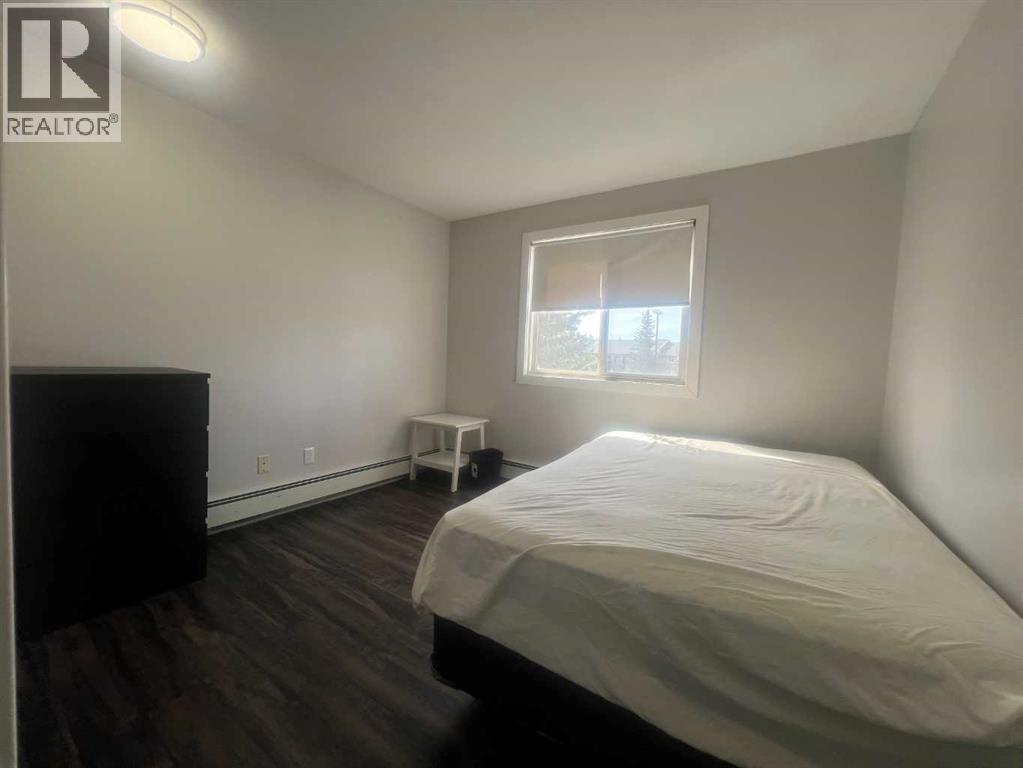 5611 10 Avenue Property Photo 17