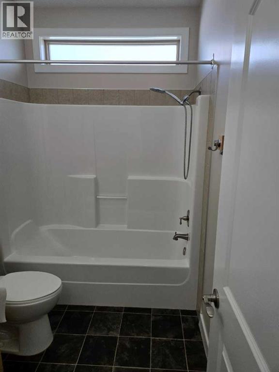 601 3 Street Property Photo 4