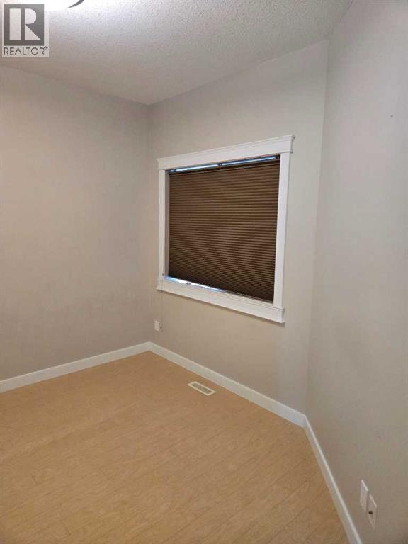 601 3 Street Property Photo 10