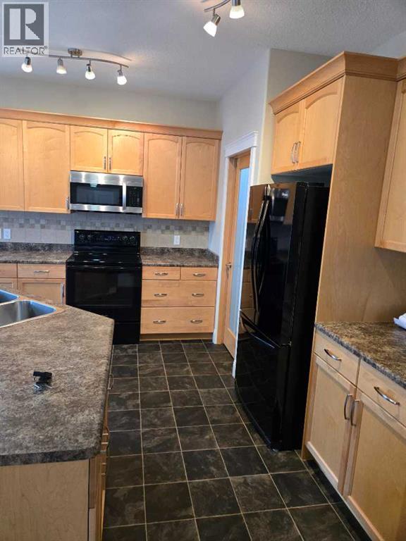 601 3 Street Property Photo 13
