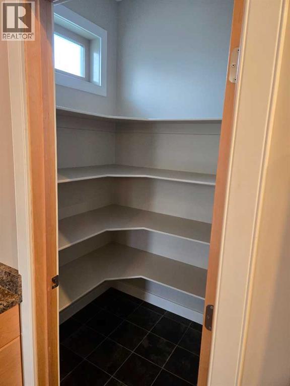 601 3 Street Property Photo 14