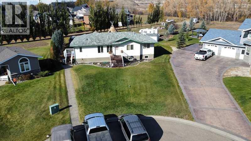 242 Mcnab Close Property Photo 2