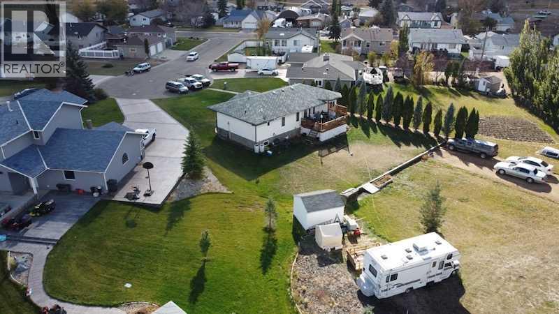 242 Mcnab Close Property Photo 3