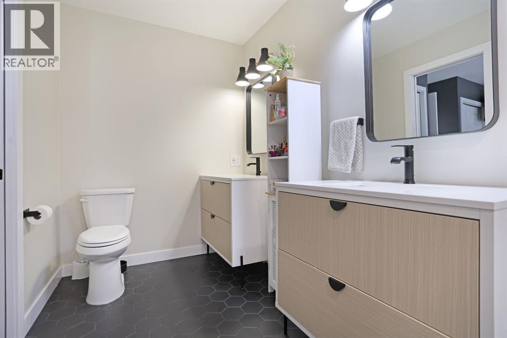 75 Parkland Close E Property Photo 34