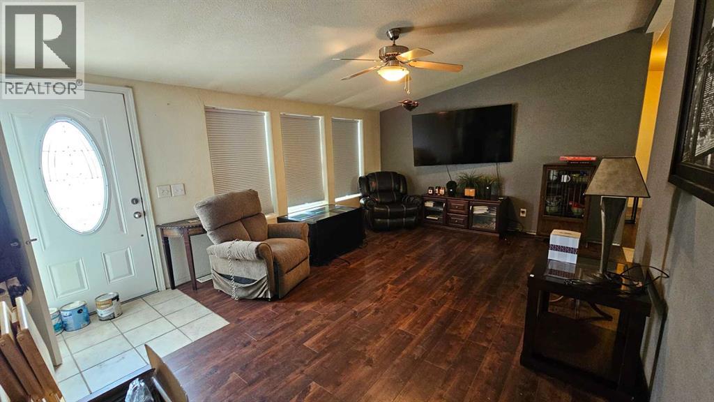 503 5 Avenue Property Photo 11