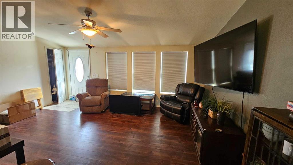 503 5 Avenue Property Photo 12