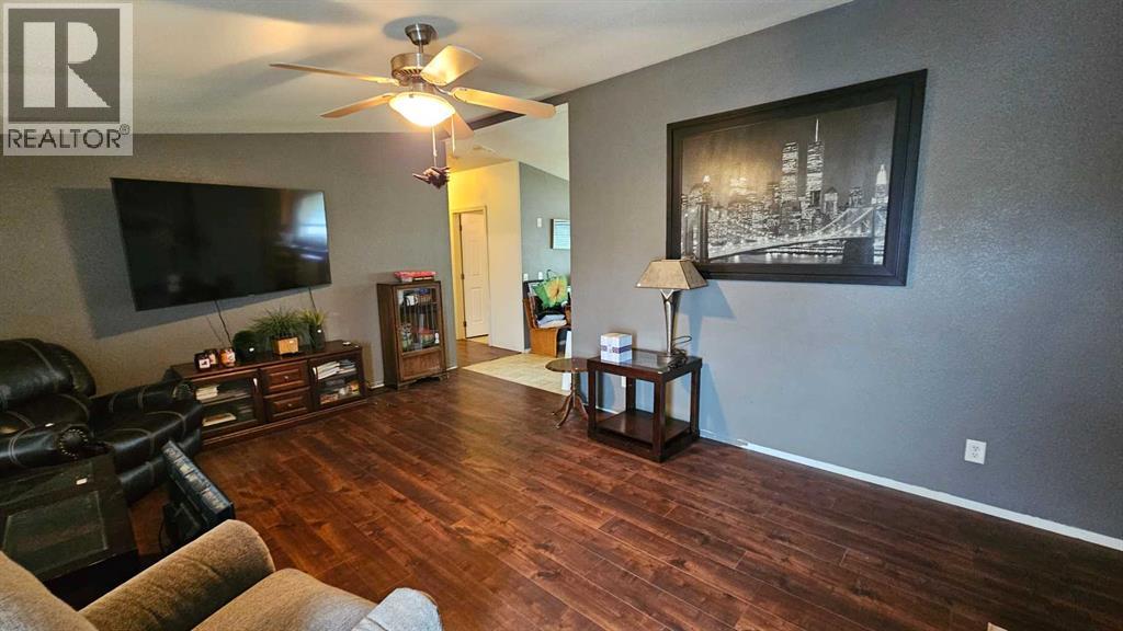 503 5 Avenue Property Photo 21