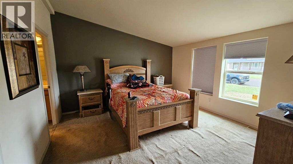 503 5 Avenue Property Photo 22