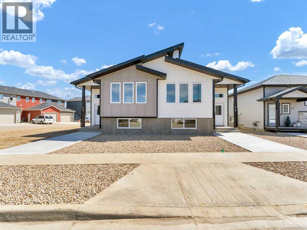 19 Somerside Gate Se Property Photo 1