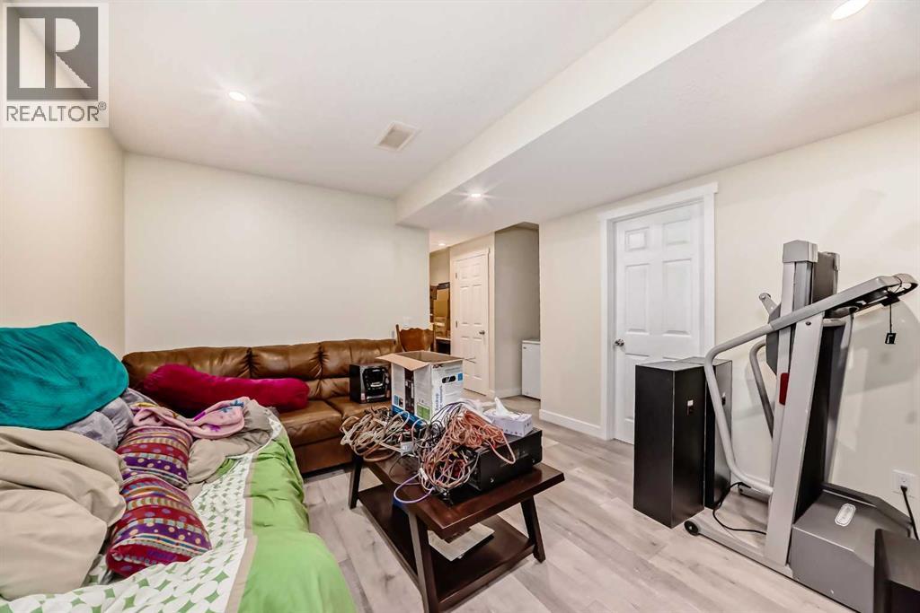 9 Copperpond Avenue Se Property Photo 25
