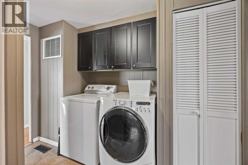 828 West Chestermere Property Photo 30