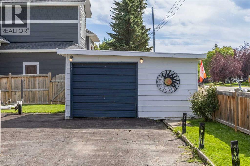 828 West Chestermere Property Photo 46