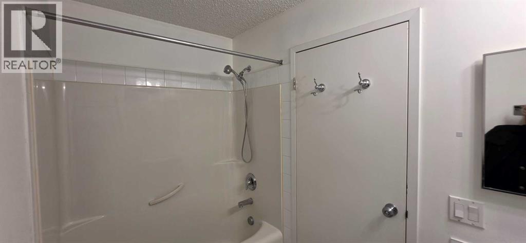 73 Erin Woods Court Southeast Property Photo 15