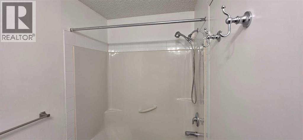 73 Erin Woods Court Southeast Property Photo 16