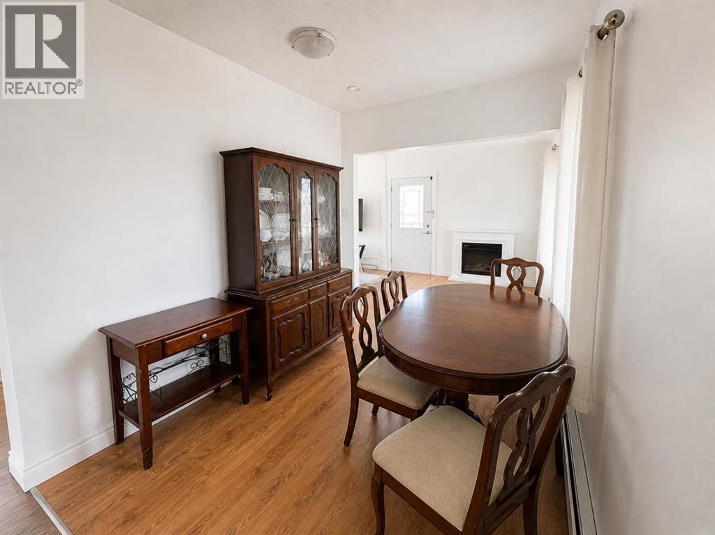 132 8 Avenue Property Photo 6