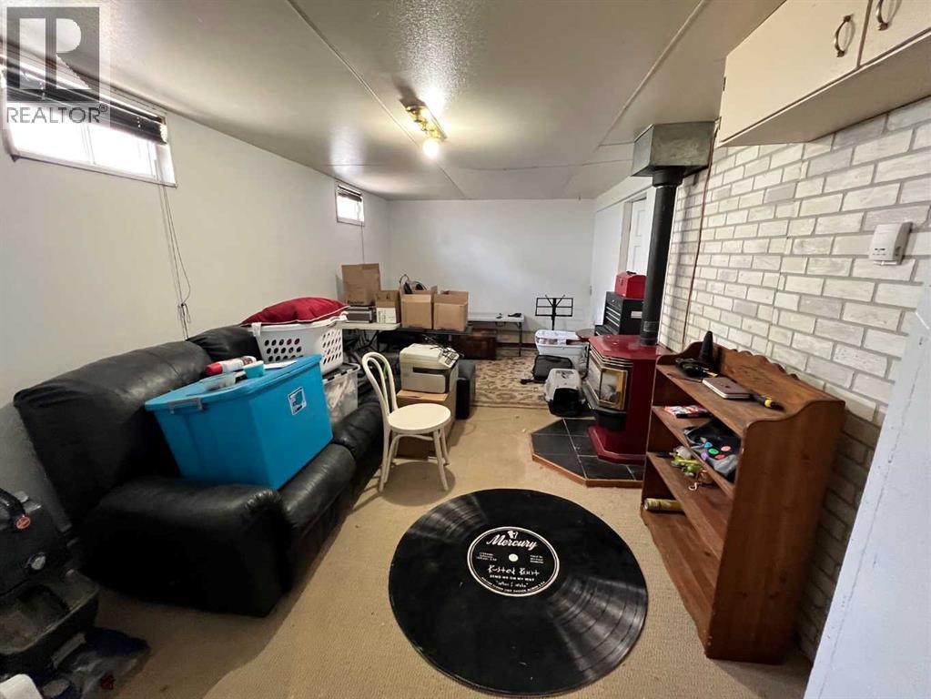 132 8 Avenue Property Photo 10