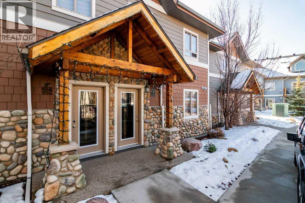 401 4 Street Property Photo 1