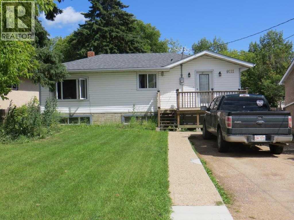 9111 100 St Property Photo 1