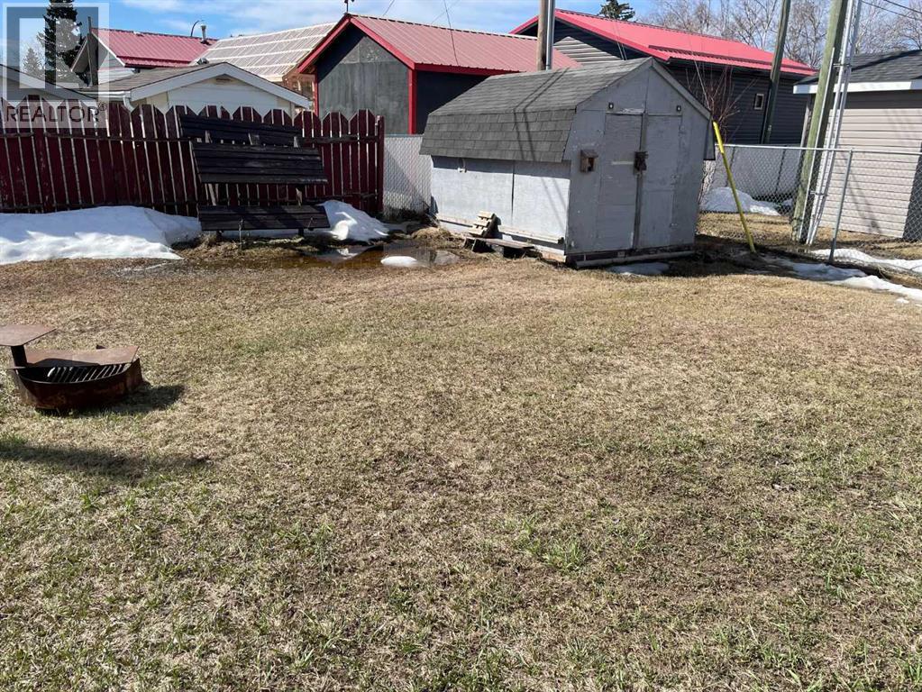 10703 108 Avenue Property Photo 12