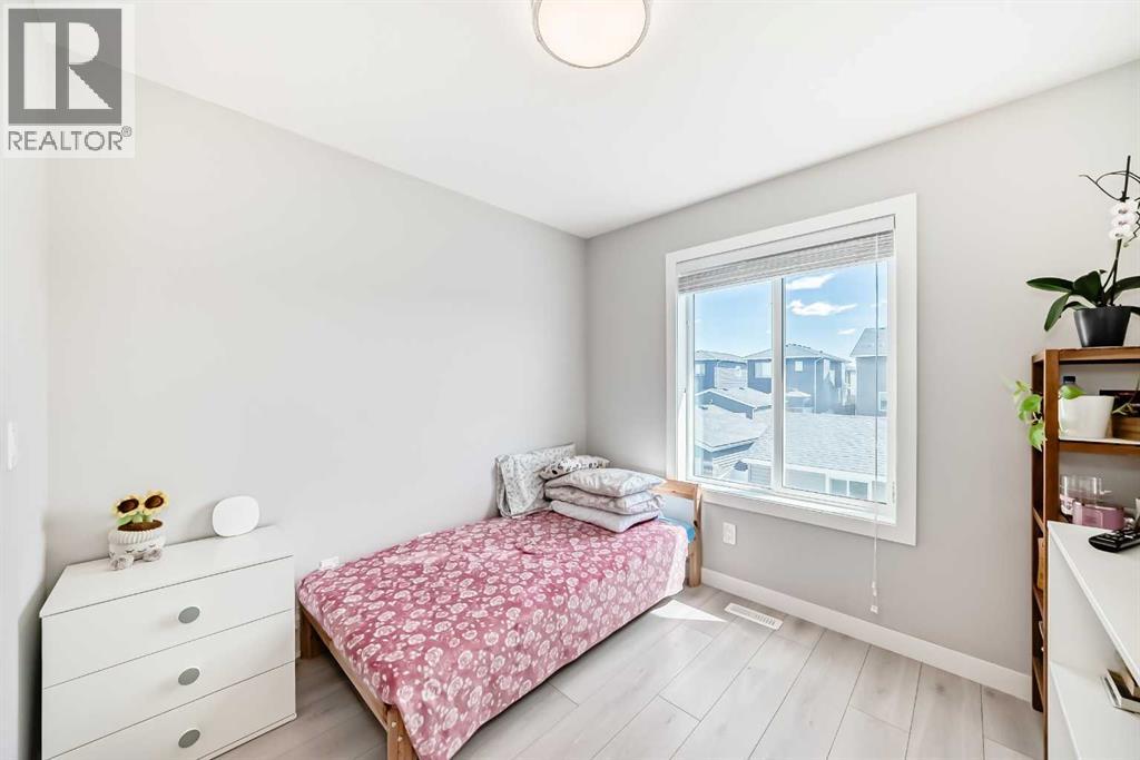120 Chelsea Drive Property Photo 27
