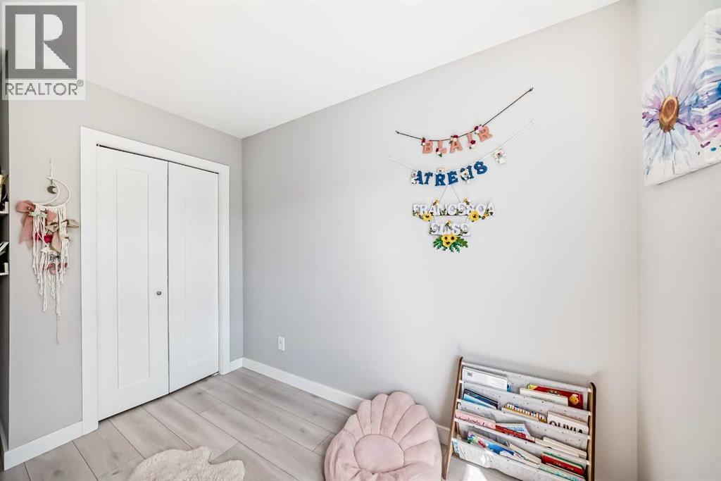 120 Chelsea Drive Property Photo 31
