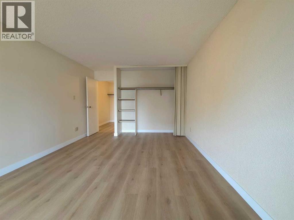 221 6 Avenue Southeast Property Photo 17