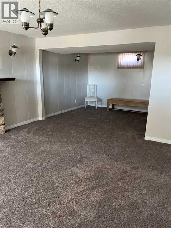 4928 40 Avenue Nw Property Photo 21
